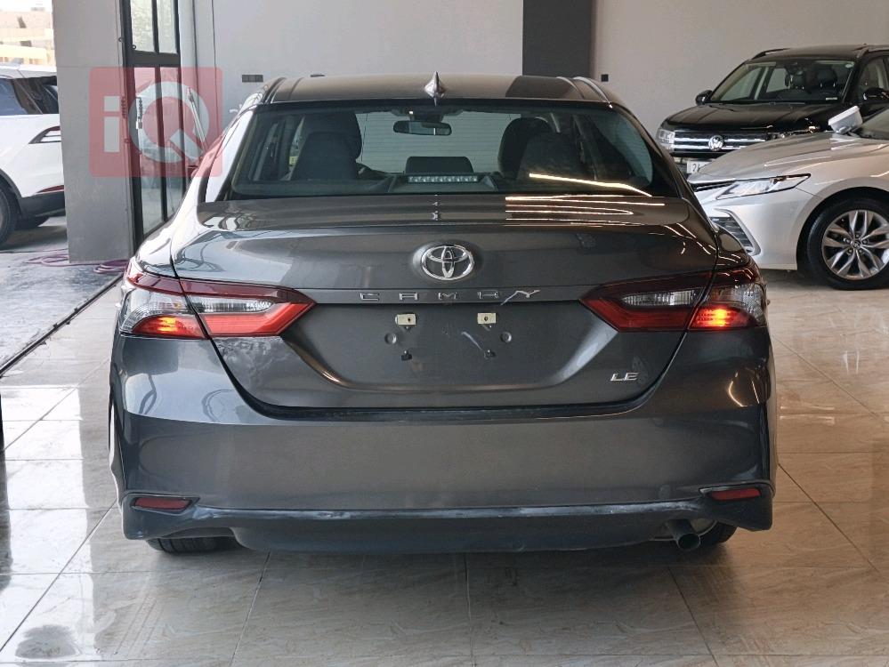 تۆیۆتا کامری